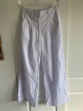 Forever 21 White & Lilac Striped Wide Leg Pants